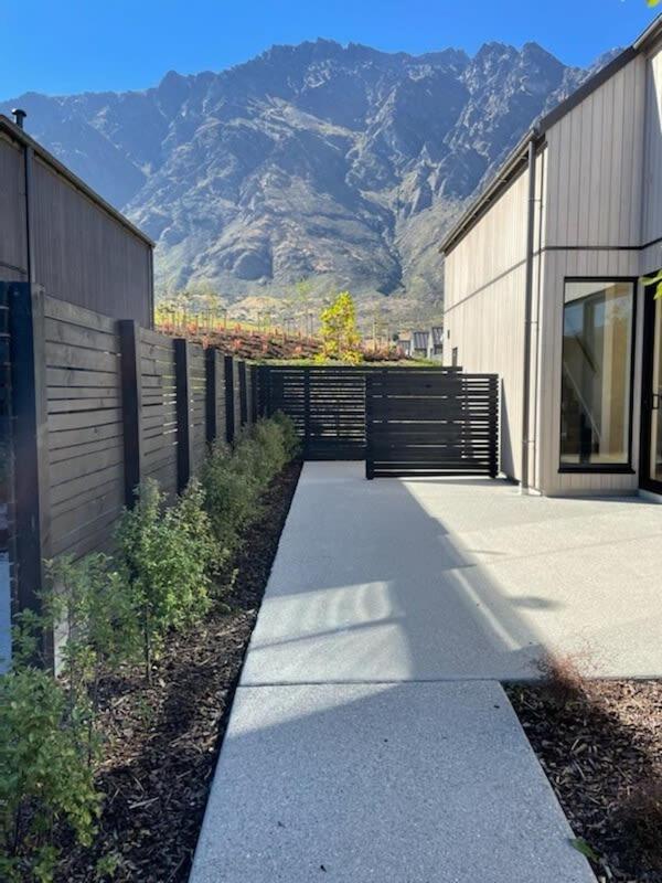Nestled Below The Remarkables Queenstown Exterior photo