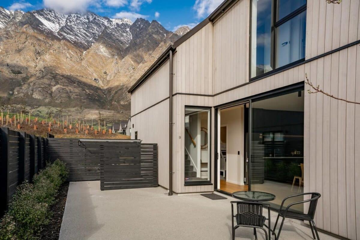 Nestled Below The Remarkables Queenstown Exterior photo